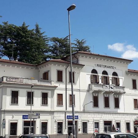 La Tenuta Di Bacco Hotel Colleferro Luaran gambar