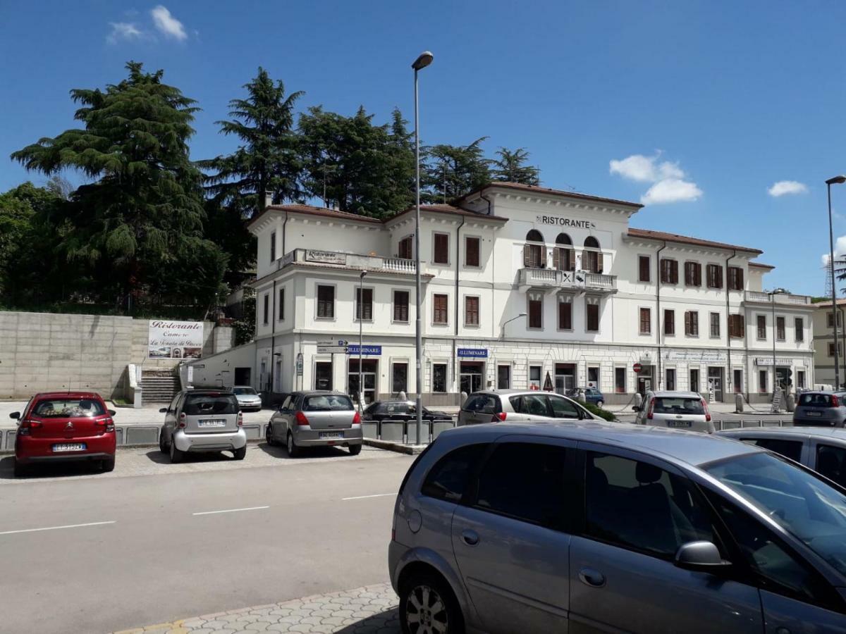 La Tenuta Di Bacco Hotel Colleferro Luaran gambar