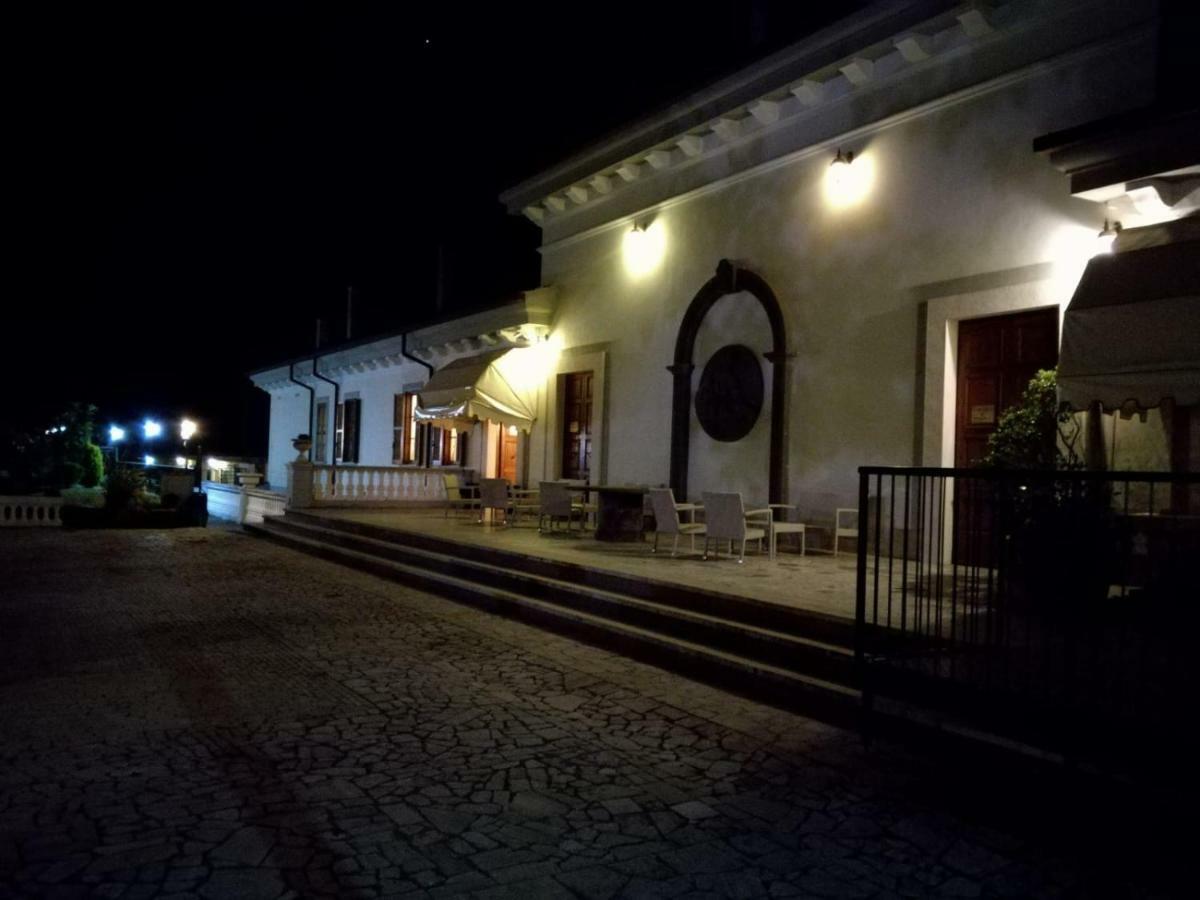 La Tenuta Di Bacco Hotel Colleferro Luaran gambar