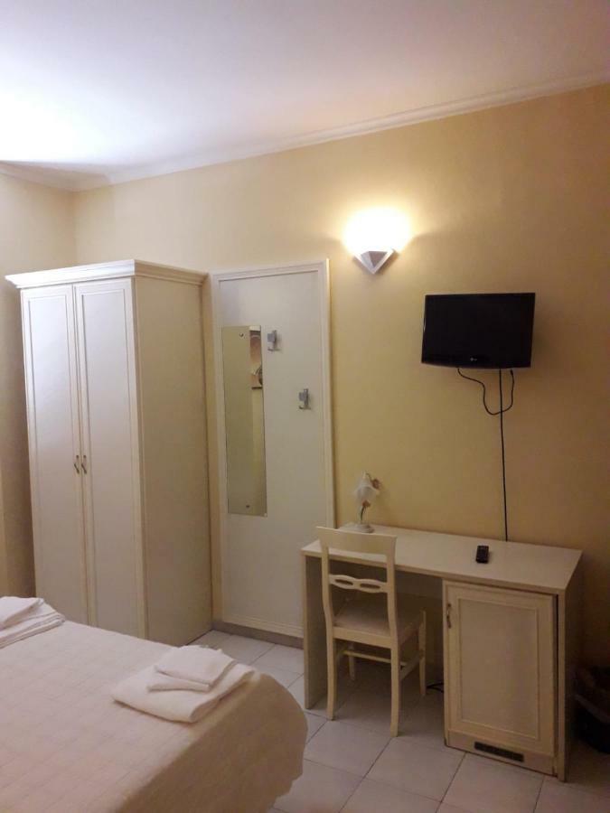 La Tenuta Di Bacco Hotel Colleferro Luaran gambar